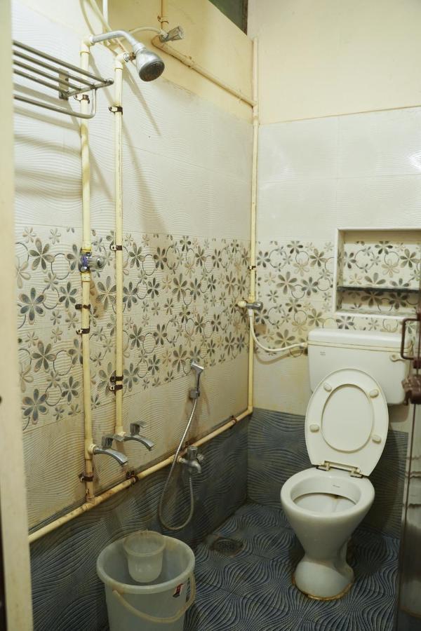 Sowmya Lodge Tiruchirappalli Εξωτερικό φωτογραφία