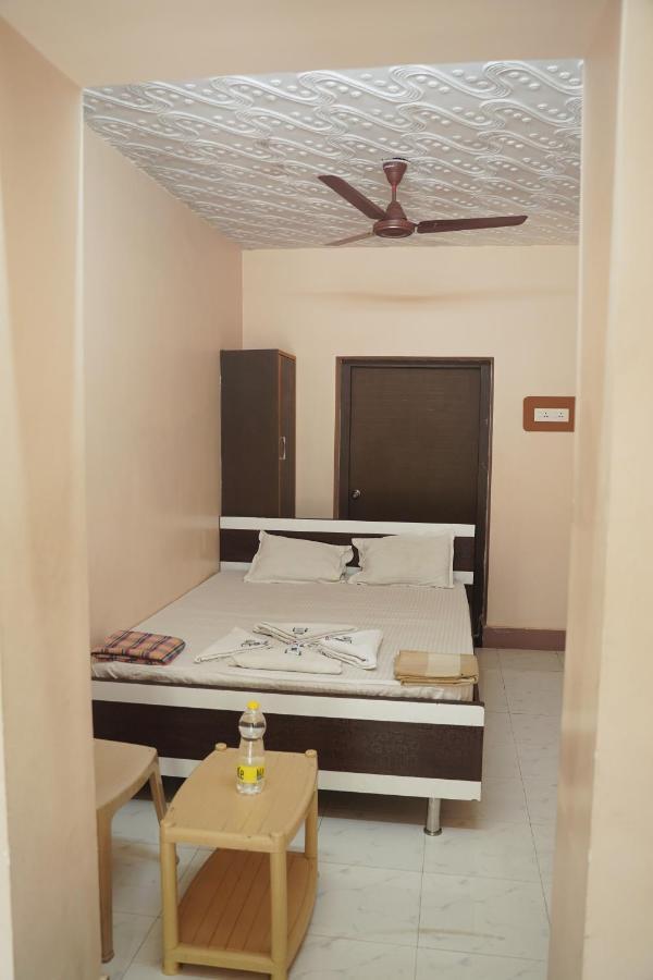 Sowmya Lodge Tiruchirappalli Εξωτερικό φωτογραφία