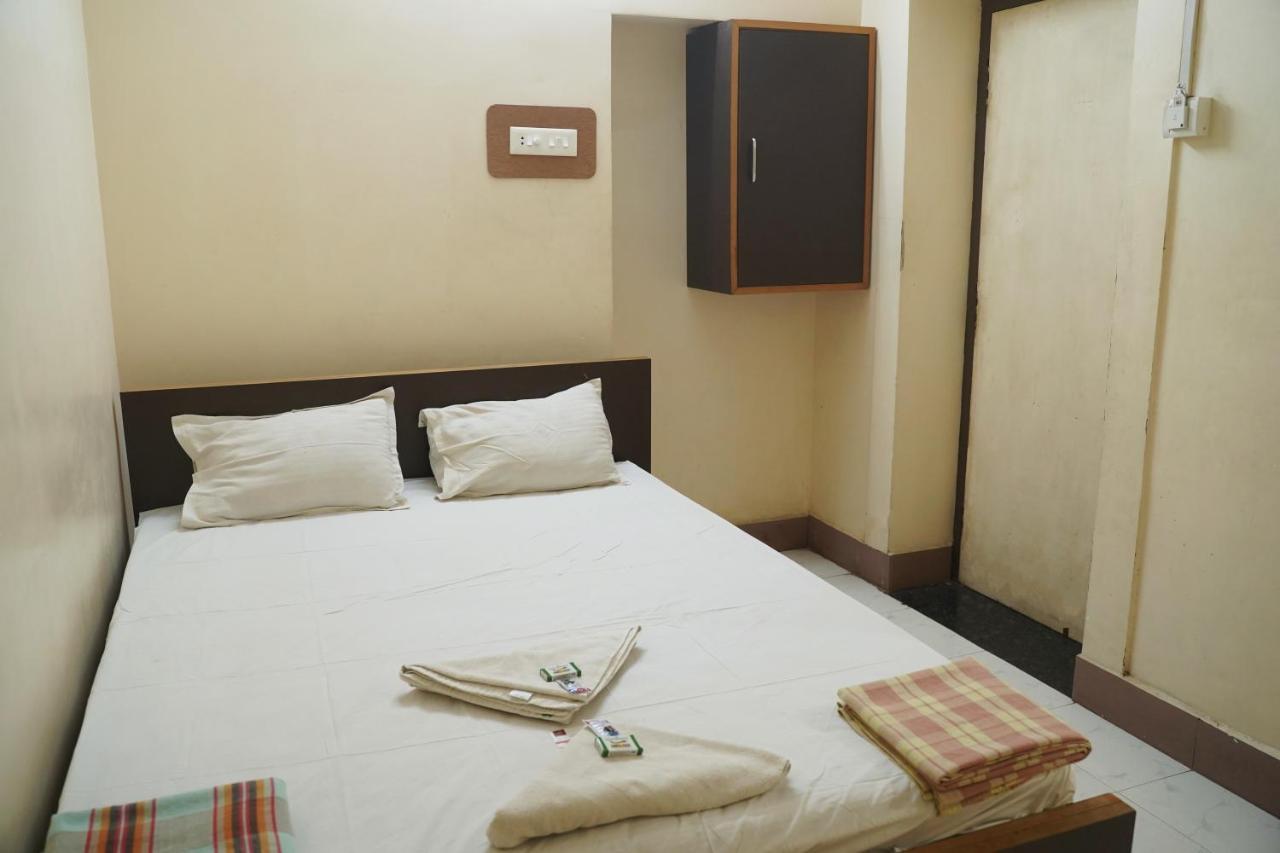 Sowmya Lodge Tiruchirappalli Εξωτερικό φωτογραφία